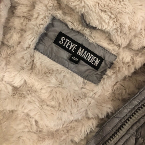 Coat - Picture 2 of 4